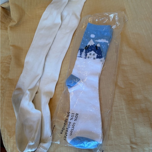 Nine pairs of socks - Picture 4 of 4